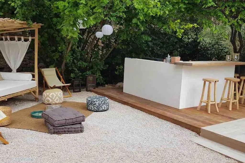 Un Paradis Avec Piscine Au Coeur Du Village Cassis
